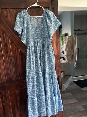 Light Blue Floral Maxi Dress — Flowy, Feminine, Ready to Wear